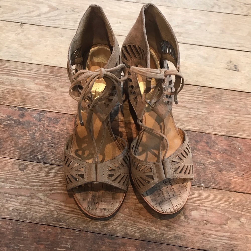 Dolce Vita Linsey Lace Up Wedge Sandal